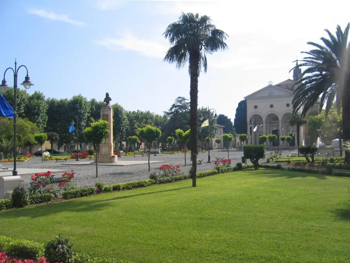 Sole...Mare...E...Spiaggie Bianche! Apartment Vada 0*,  Italy
